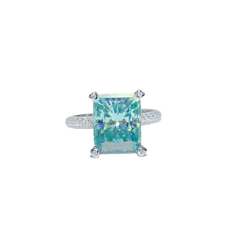 LuxeJewels��ParaGreen Royal �5K Moissanite Signature Ring